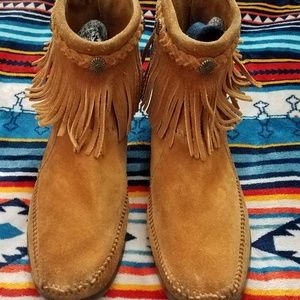 Minnetonka shoes